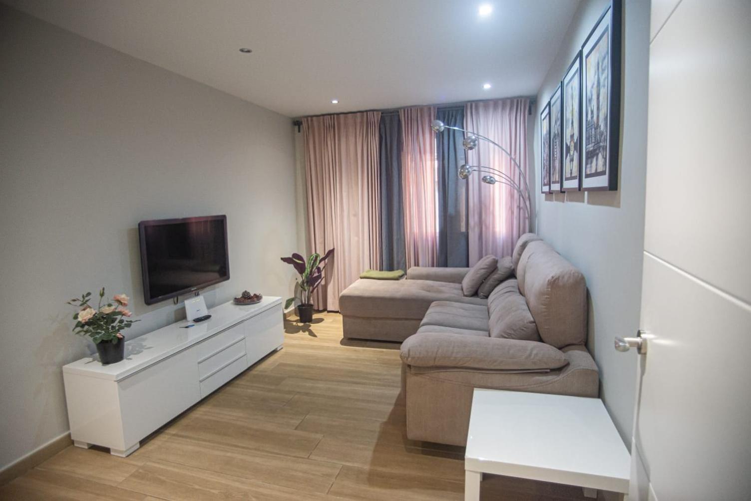 Ferienwohnung Recien Reformado Casco Historico Alcalá de Henares Exterior foto